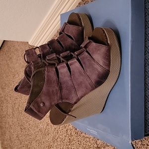 Wedge sandal